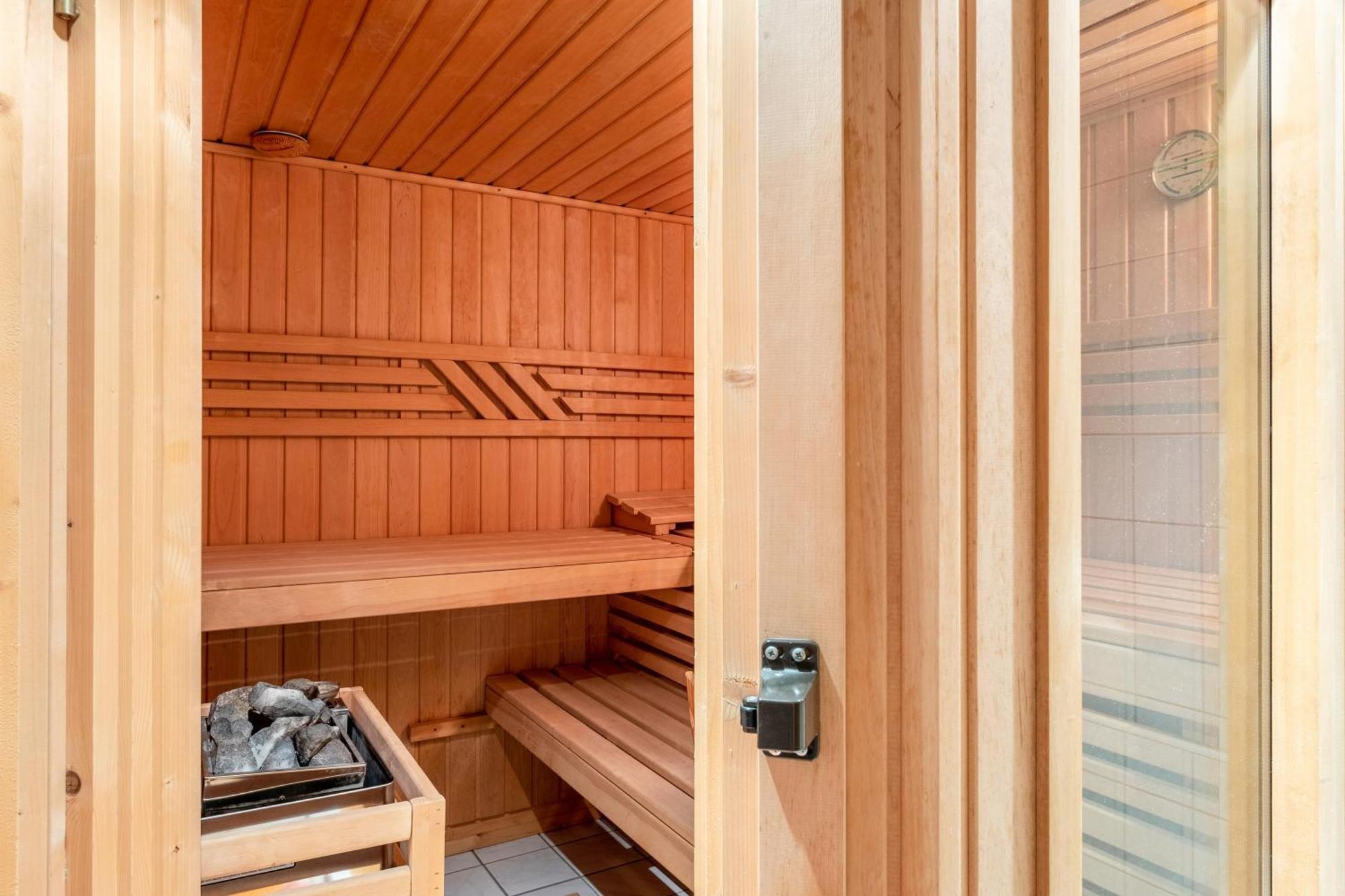Ferienwohnung Bei Franka Mit Sauna Freiburg im Breisgau Ngoại thất bức ảnh